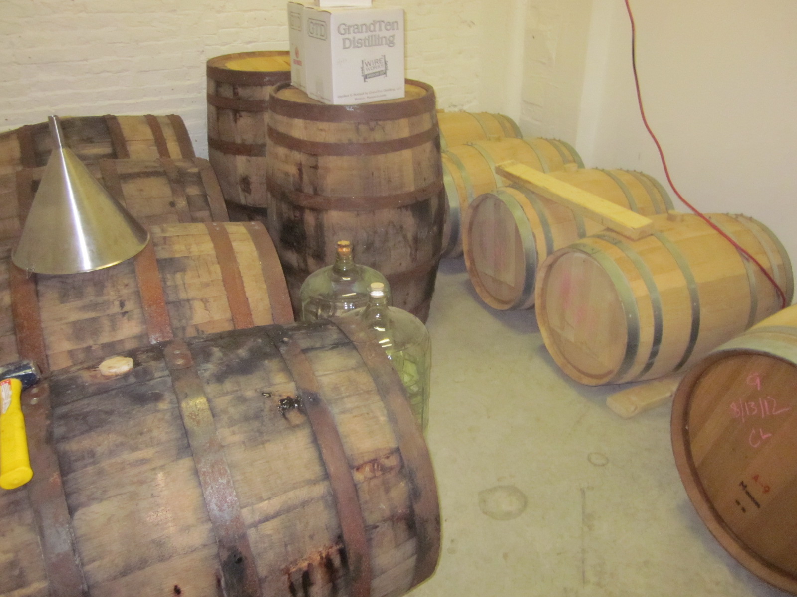 Barrels for aging rum