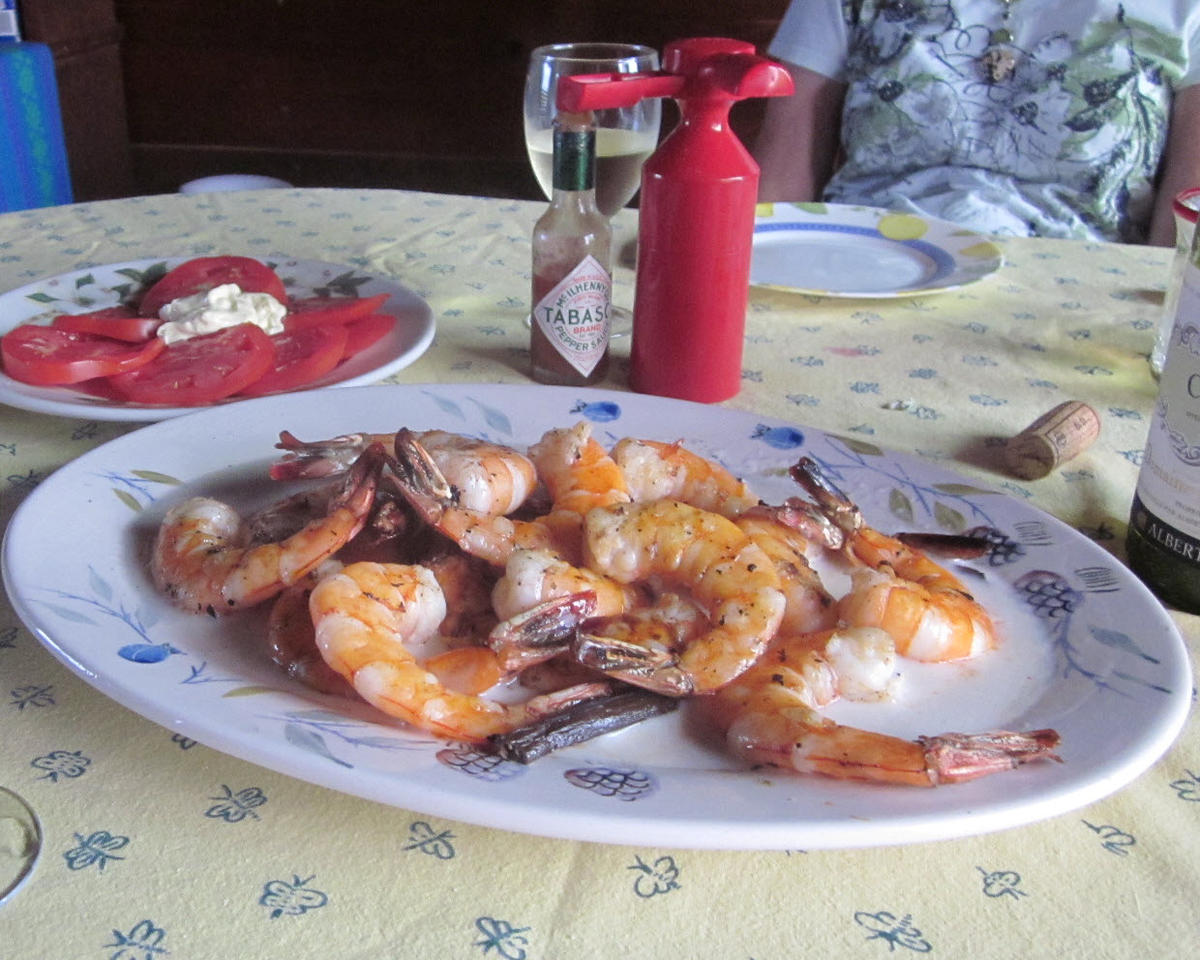 Grilled shrimp with savory Tahitian vanilla sauce